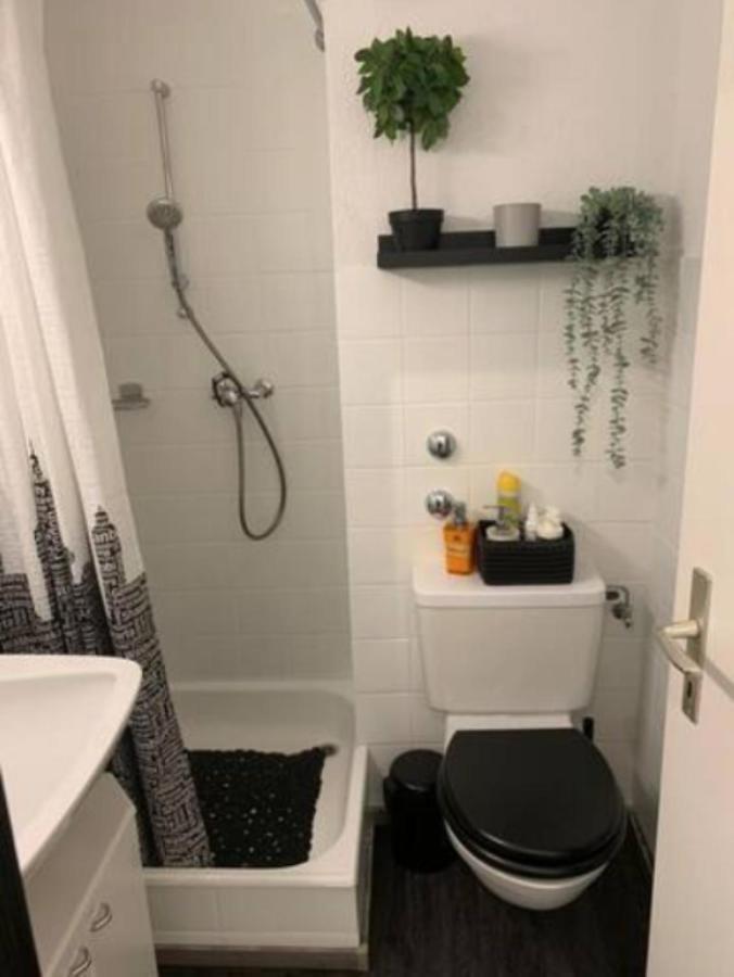 Lovely 1-Bedroom Vacation Studio Apartment With Pool And Sauna Laax Esterno foto