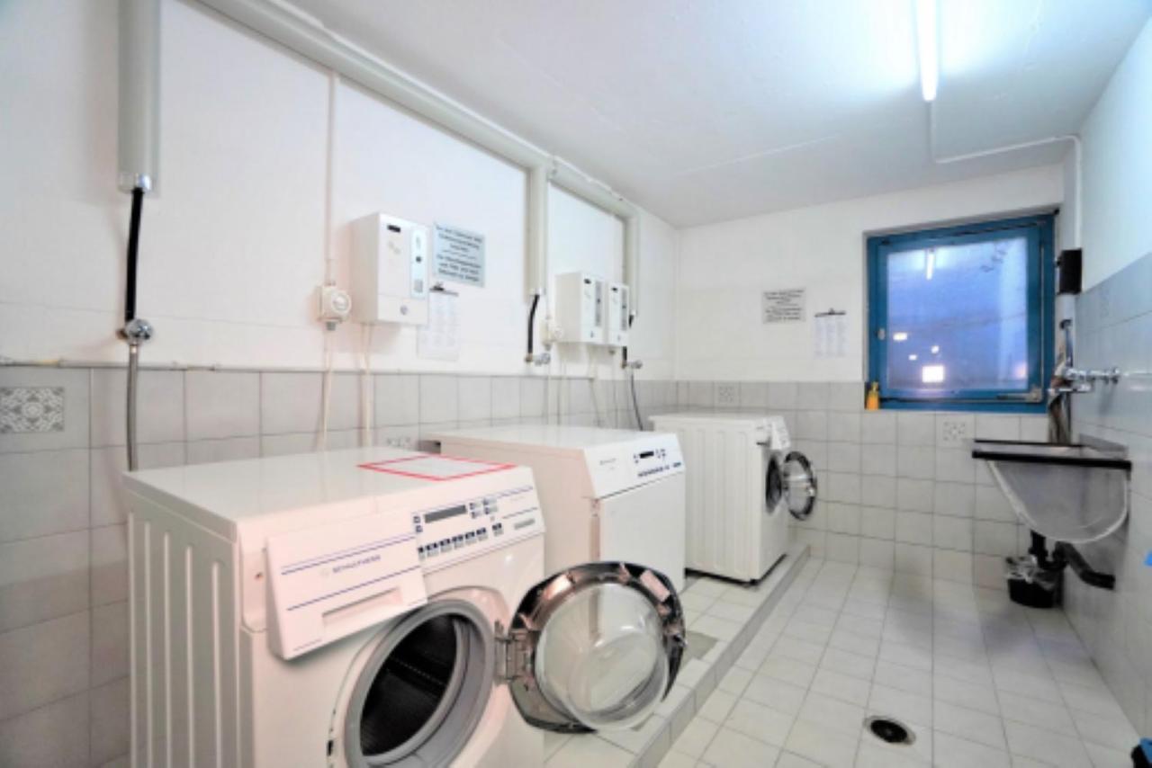 Lovely 1-Bedroom Vacation Studio Apartment With Pool And Sauna Laax Esterno foto